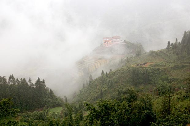 Winter fog over Sapa